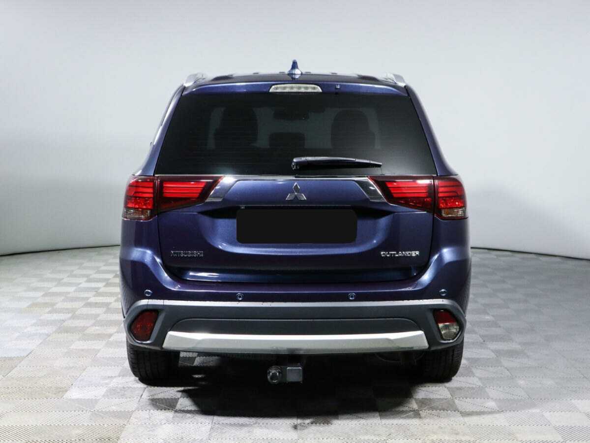 Mitsubishi Outlander с пробегом — 2018 год. Фото: #4