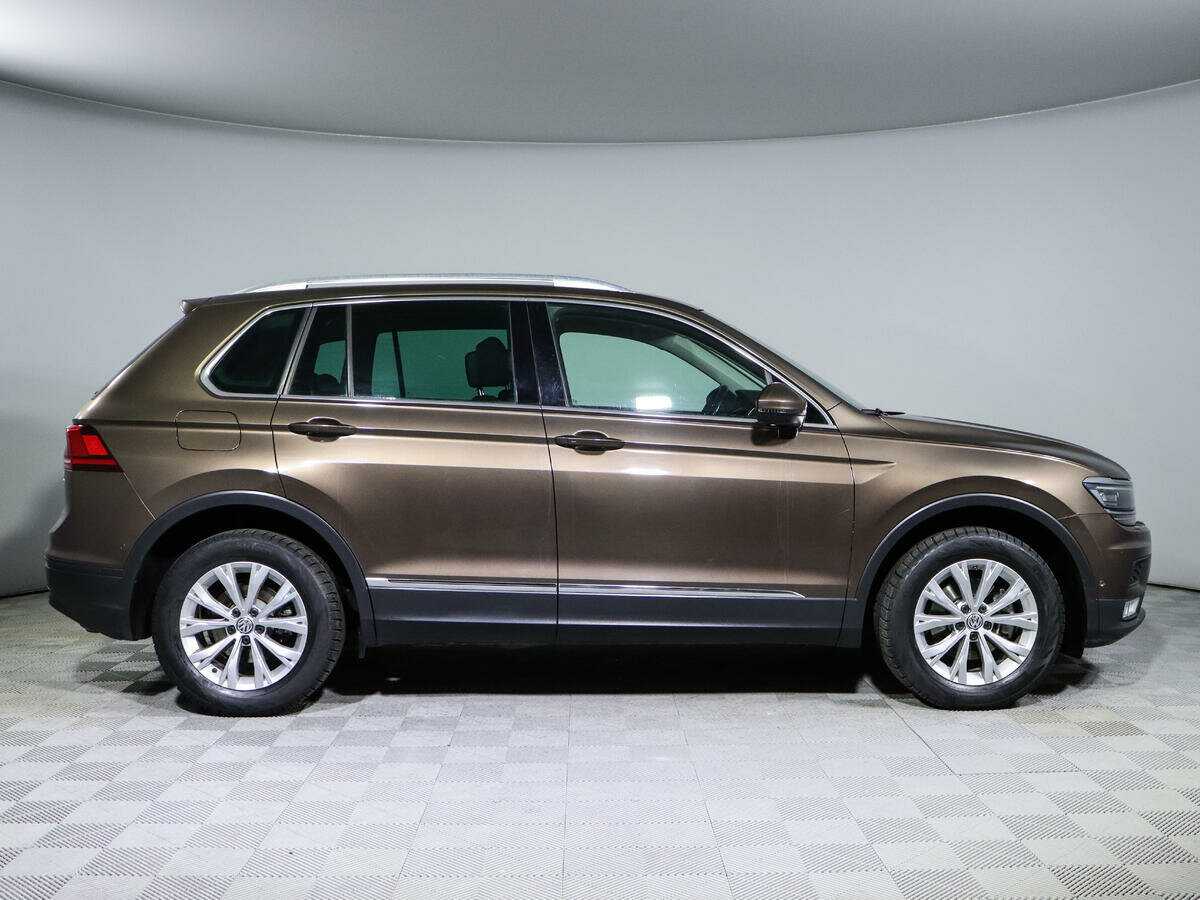Volkswagen Tiguan с пробегом — 2017 год. Фото: #3