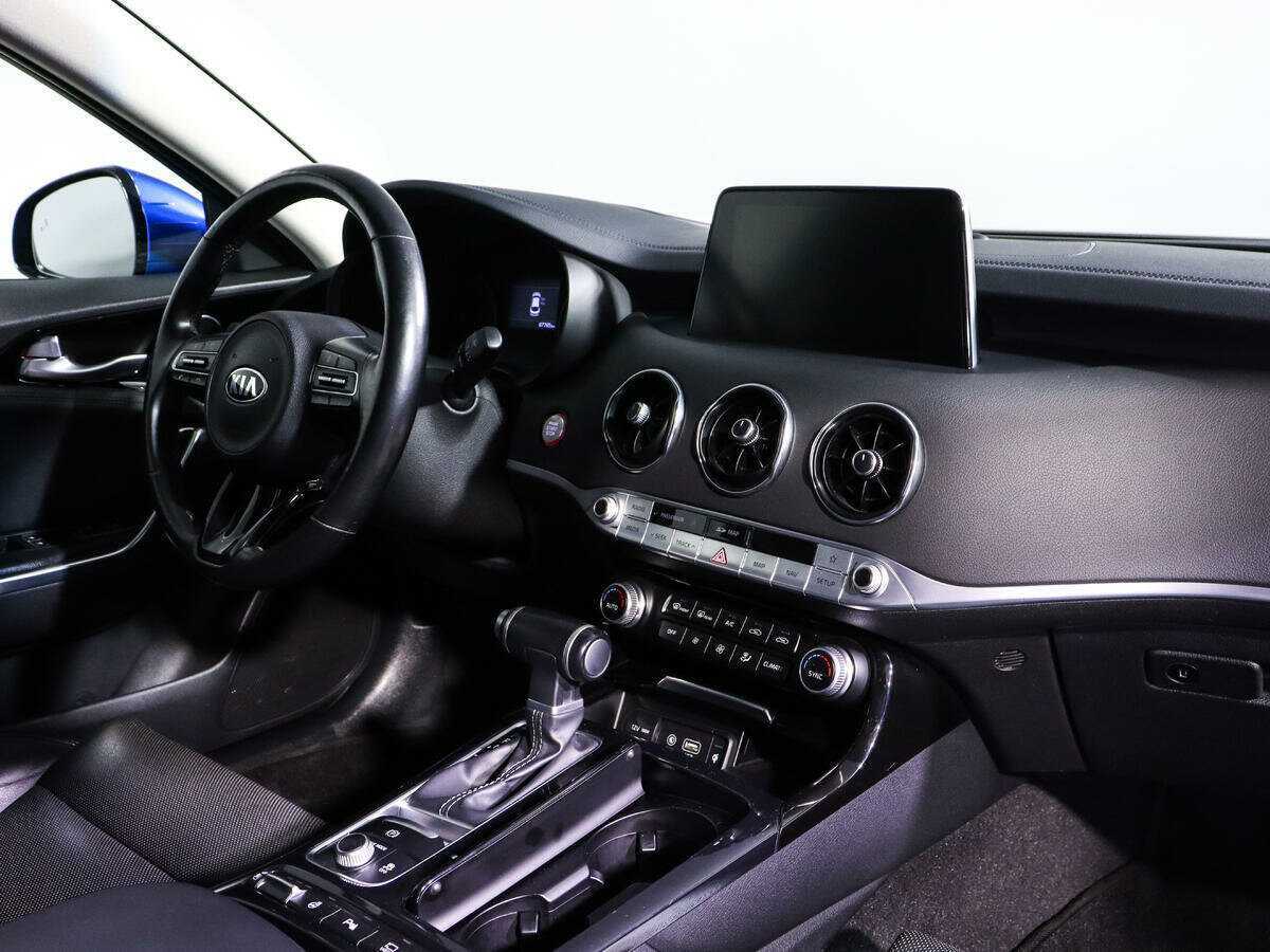 Kia Stinger с пробегом — 2019 год. Фото: #6