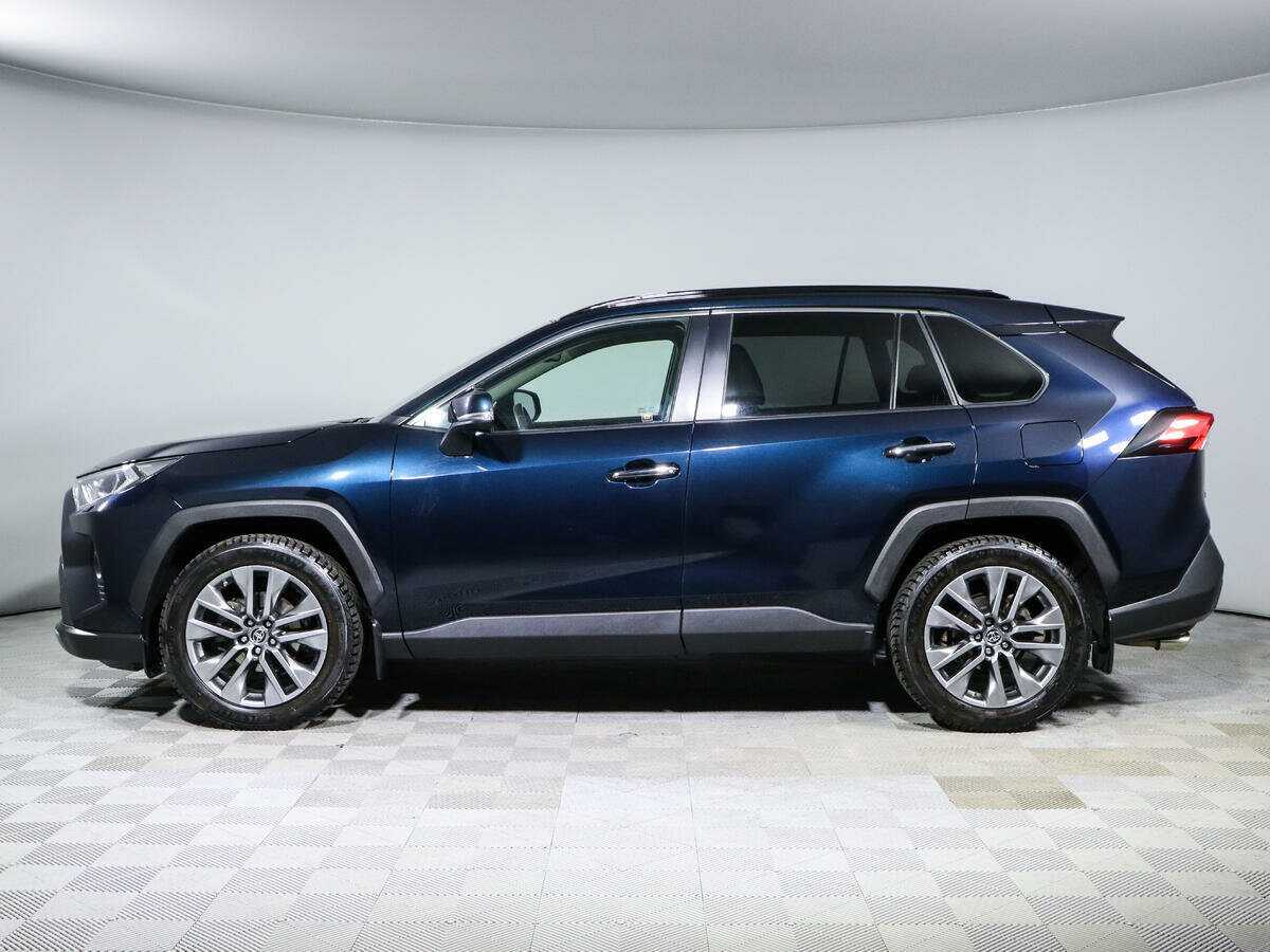 Toyota RAV4 с пробегом — 2020 год. Фото: #7