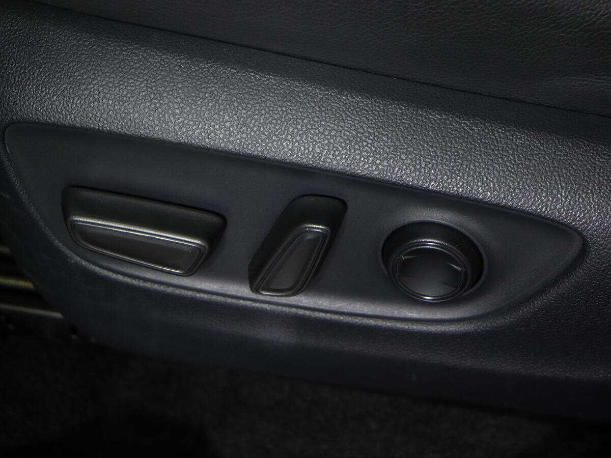 Toyota RAV4 с пробегом — 2020 год. Фото: #20