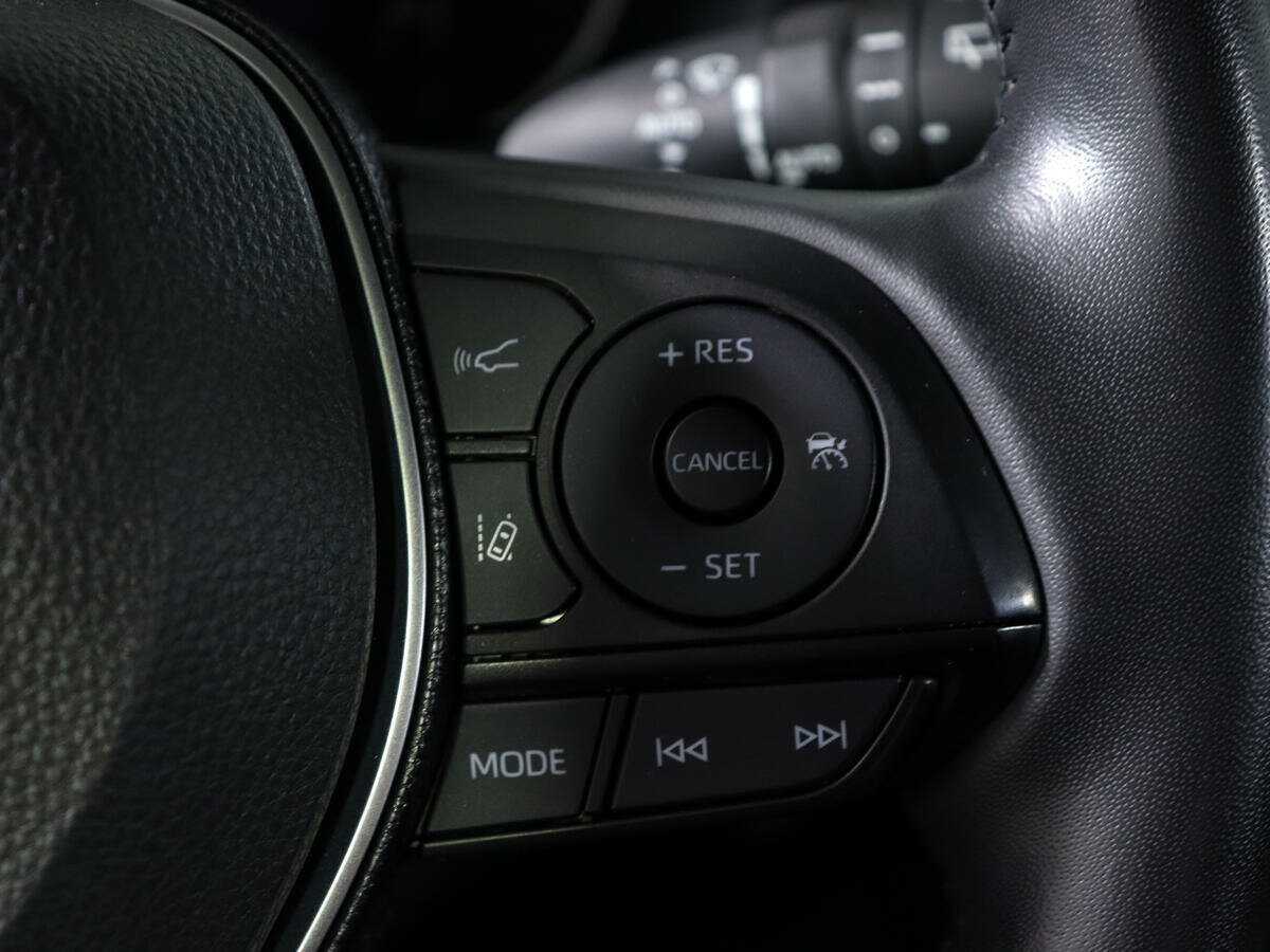 Toyota RAV4 с пробегом — 2020 год. Фото: #23