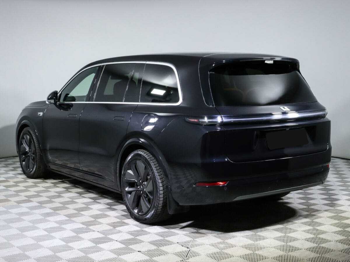 LiXiang L9 с пробегом — 2023 год. Фото: #4