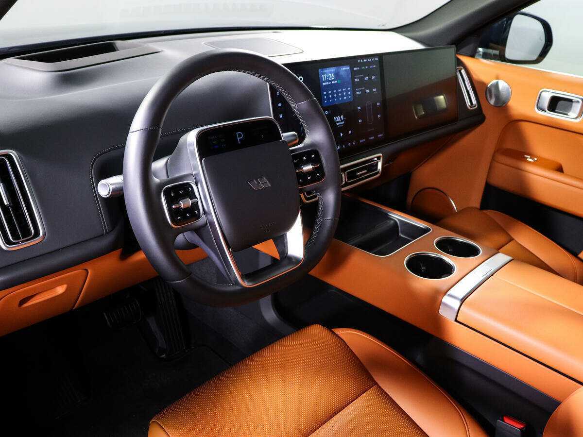 LiXiang L9 с пробегом — 2023 год. Фото: #11