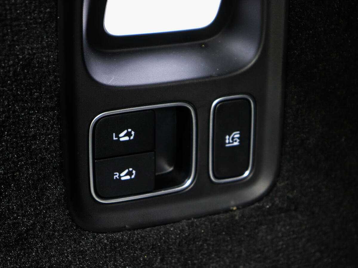 LiXiang L9 с пробегом — 2023 год. Фото: #23