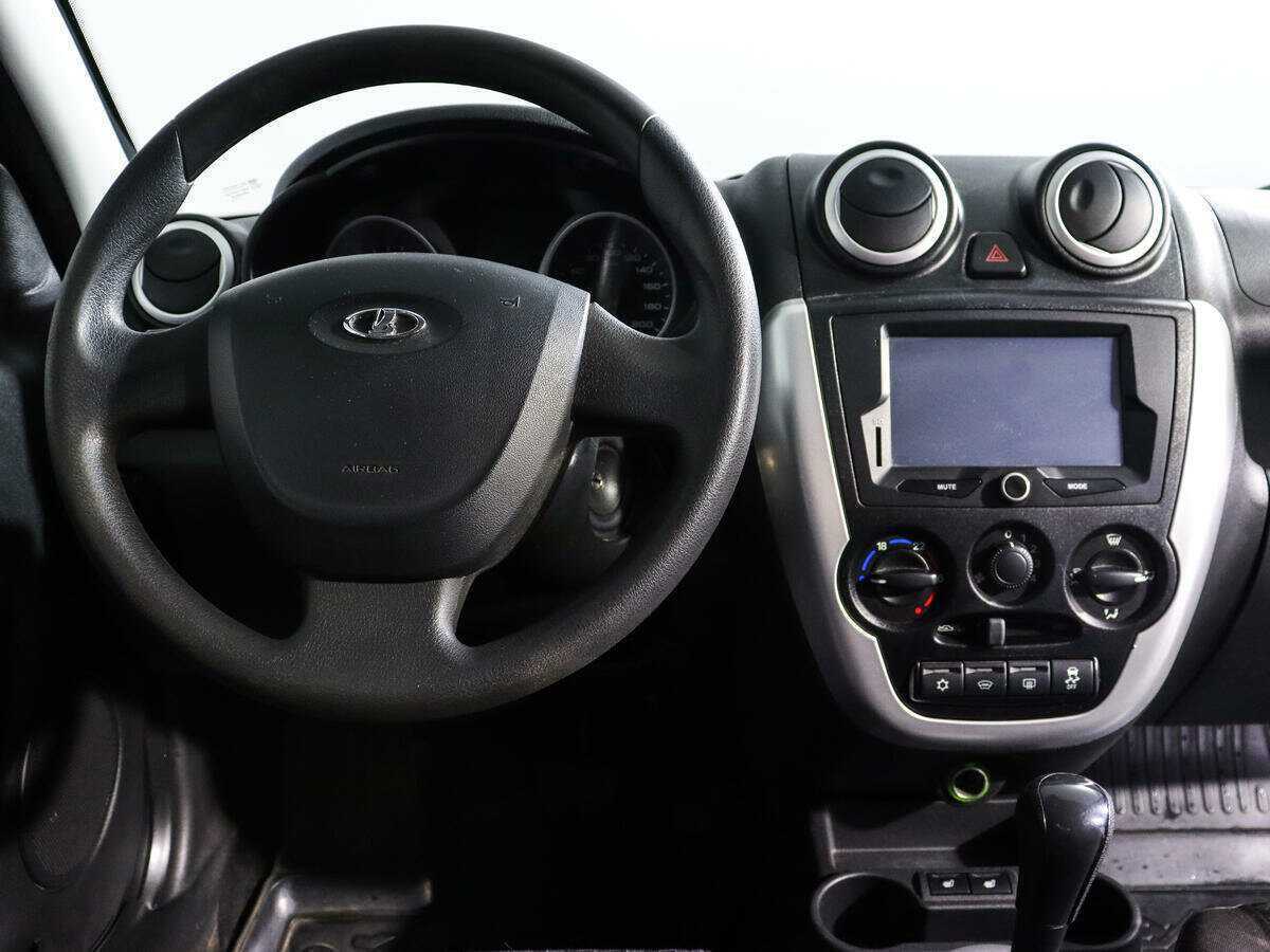 Lada (ВАЗ) Granta с пробегом — 2016 год. Фото: #9