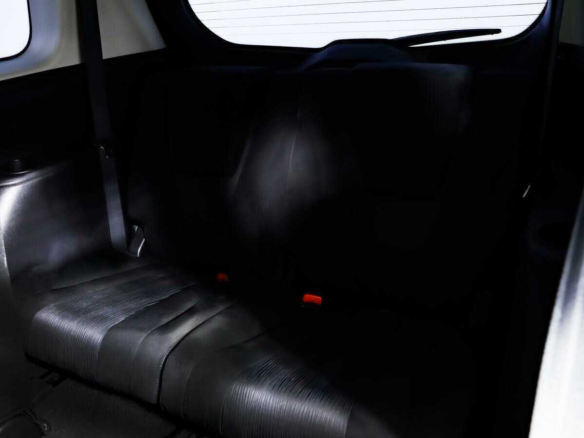 Mazda 5 с пробегом — 2012 год. Фото: #11