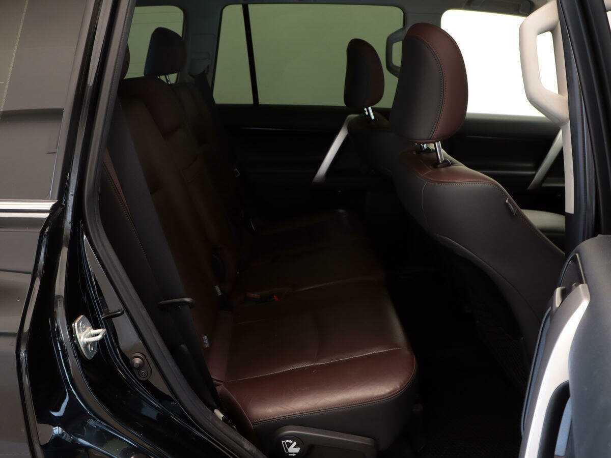 Toyota Land Cruiser Prado с пробегом — 2017 год. Фото: #7