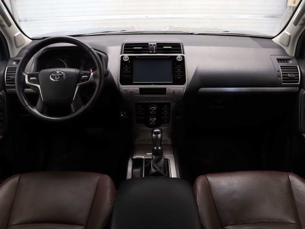 Toyota Land Cruiser Prado с пробегом — 2017 год. Фото: #8