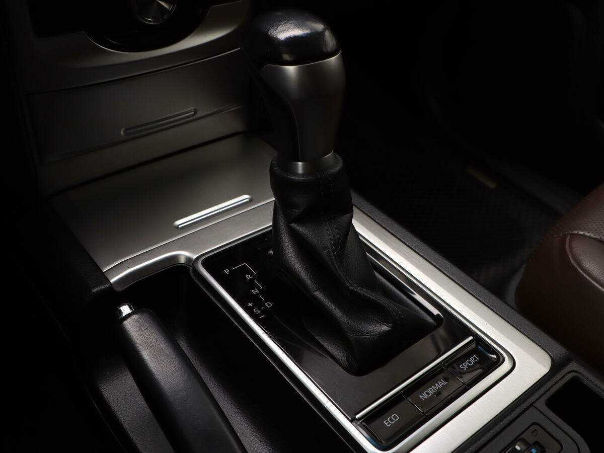 Toyota Land Cruiser Prado с пробегом — 2017 год. Фото: #19