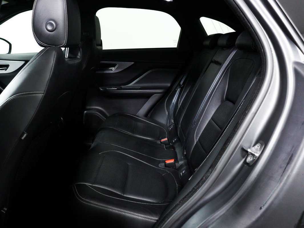 Jaguar F-Pace с пробегом — 2016 год. Фото: #11