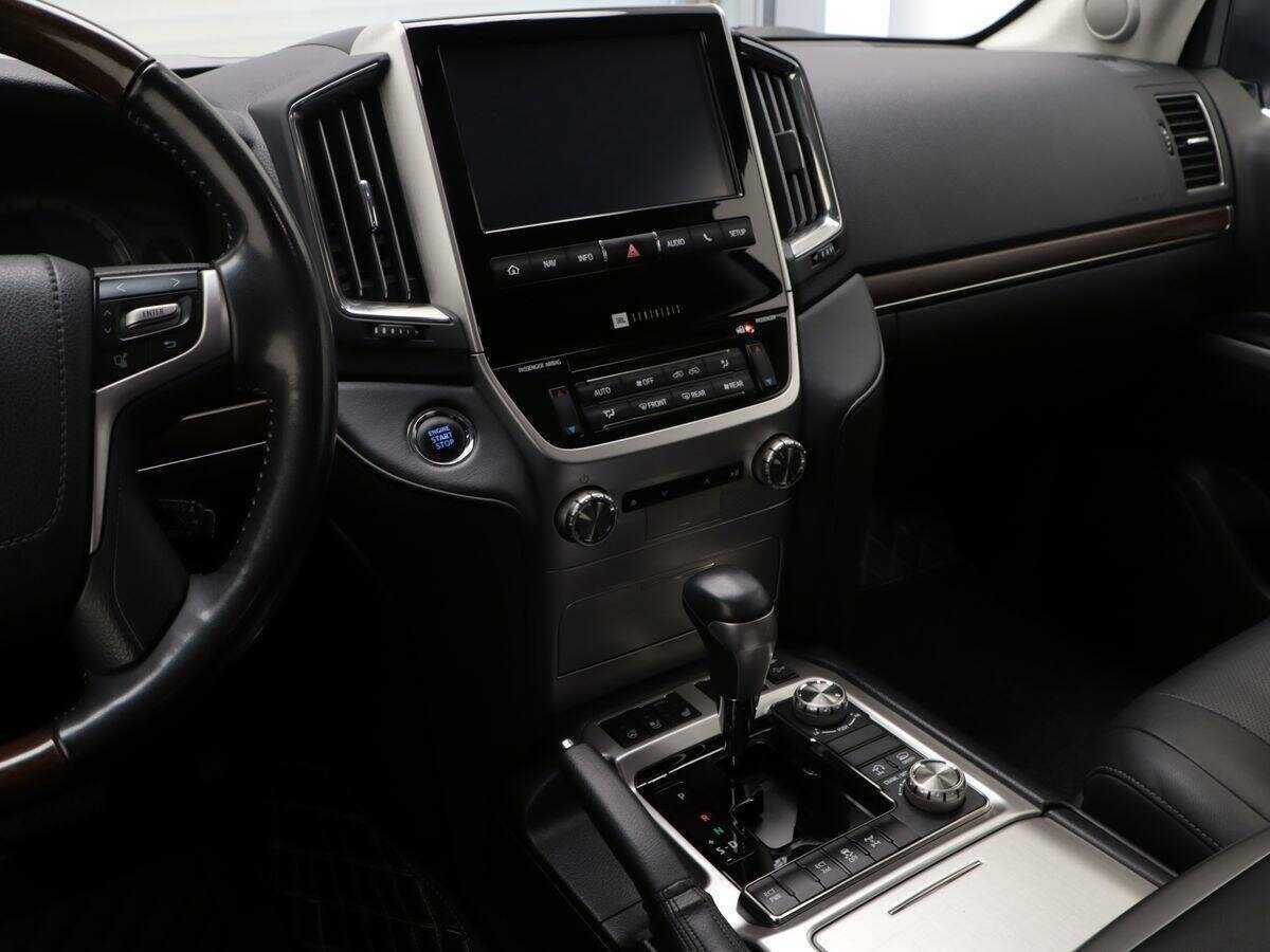 Toyota Land Cruiser с пробегом — 2019 год. Фото: #16