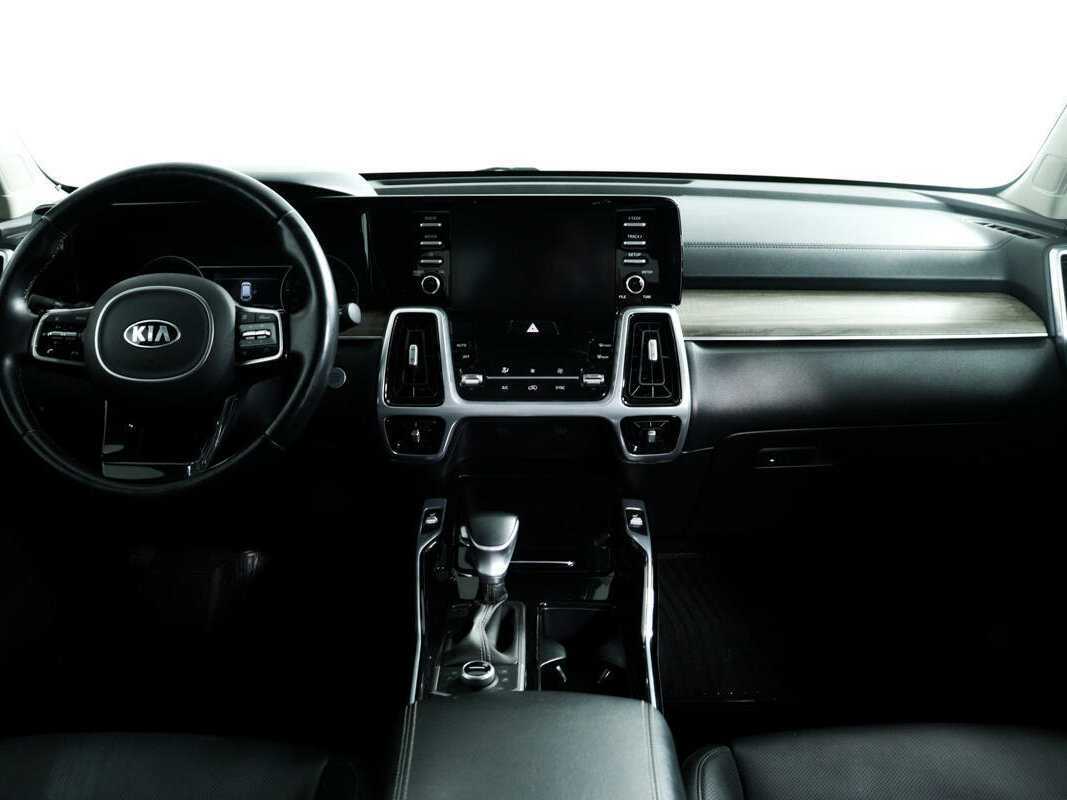 Kia Sorento с пробегом — 2020 год. Фото: #10