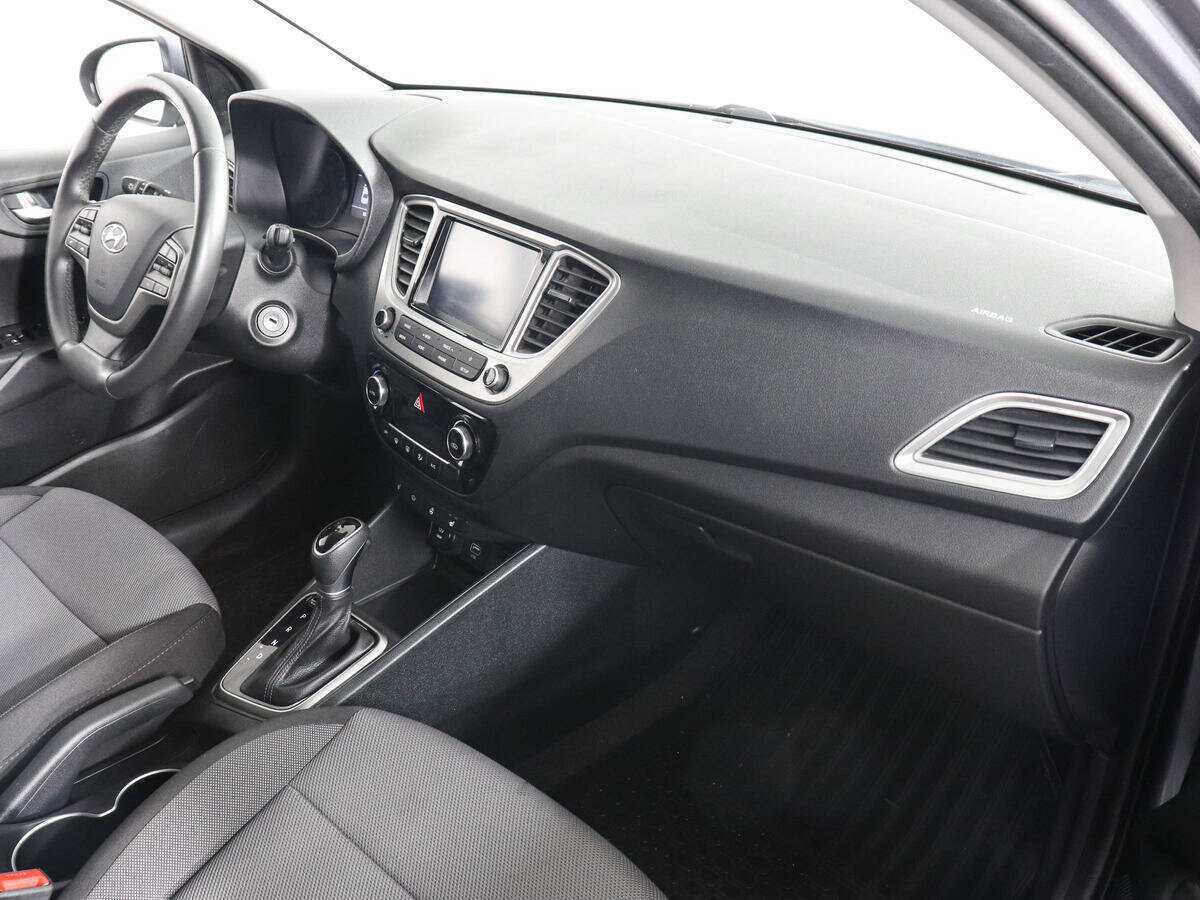 Hyundai Solaris с пробегом — 2019 год. Фото: #9