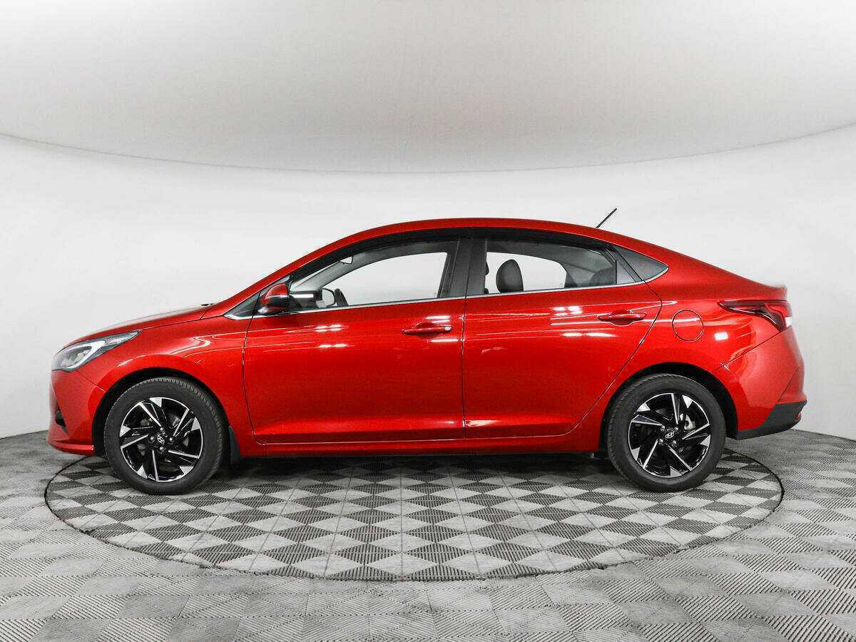 Hyundai Solaris с пробегом — 2022 год. Фото: #7