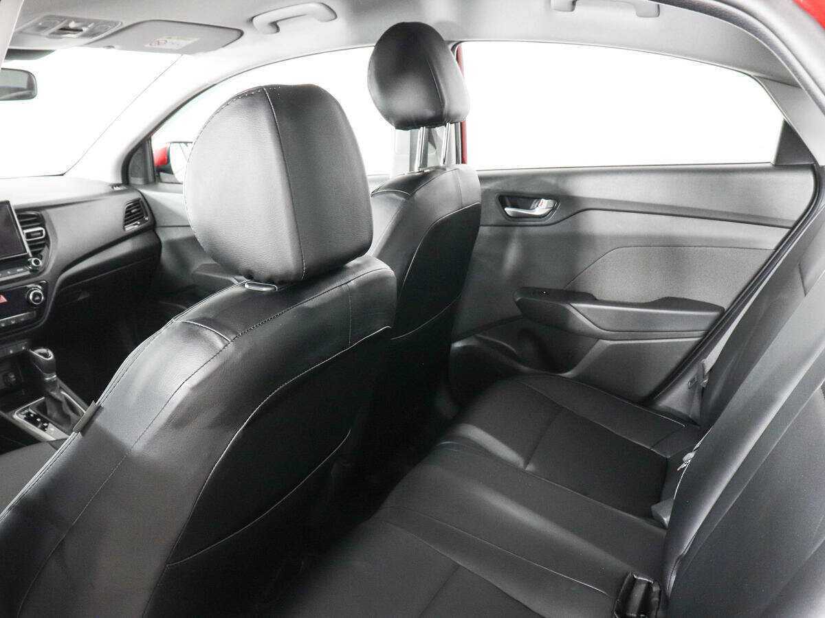 Hyundai Solaris с пробегом — 2022 год. Фото: #11