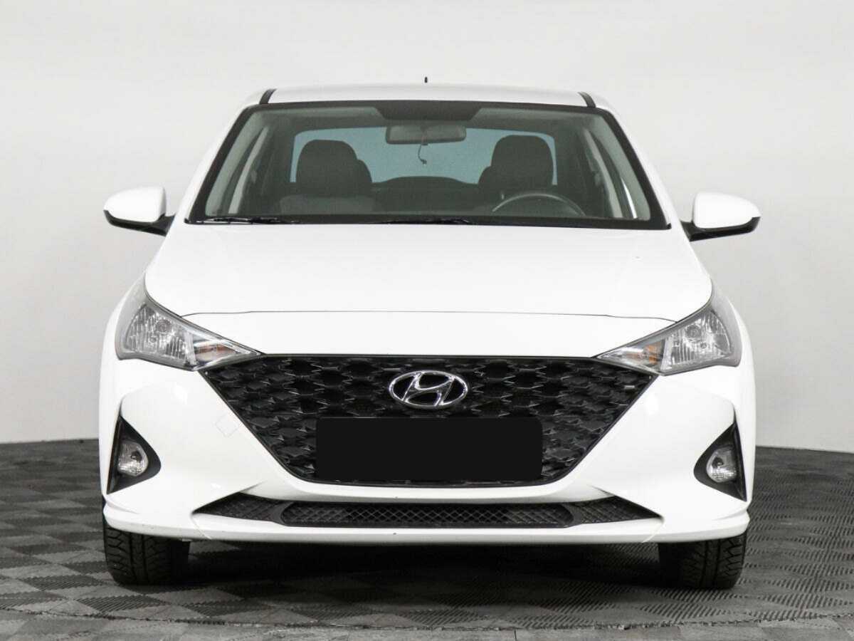 Hyundai Solaris с пробегом — 2021 год. Фото: #1