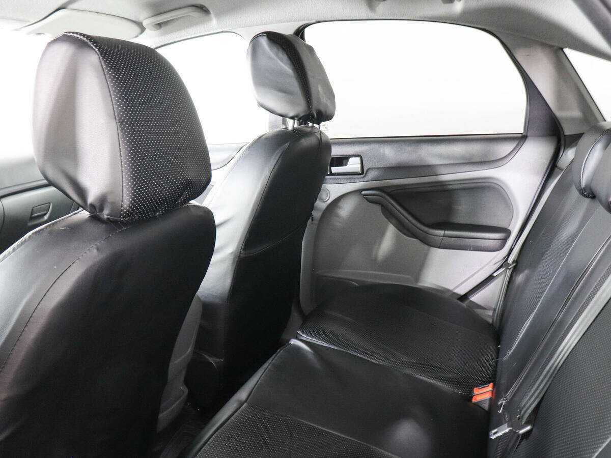 Ford Focus с пробегом — 2010 год. Фото: #7