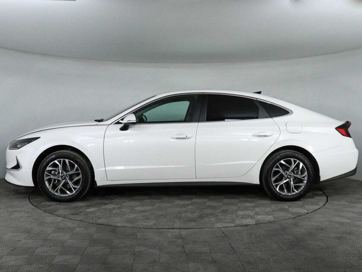 Hyundai Sonata с пробегом — 2021 год. Фото: #7