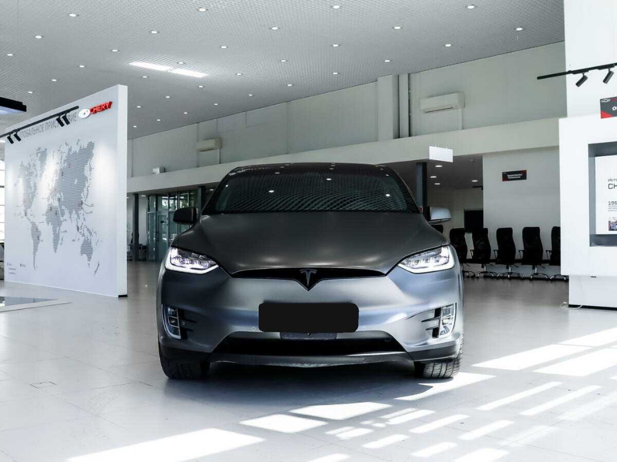 Tesla Model X с пробегом — 2020 год. Фото: #1