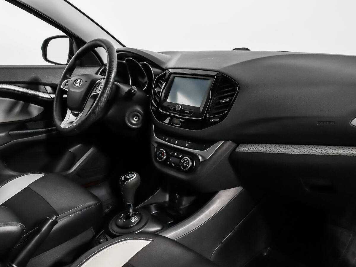 Lada (ВАЗ) Vesta с пробегом — 2019 год. Фото: #10