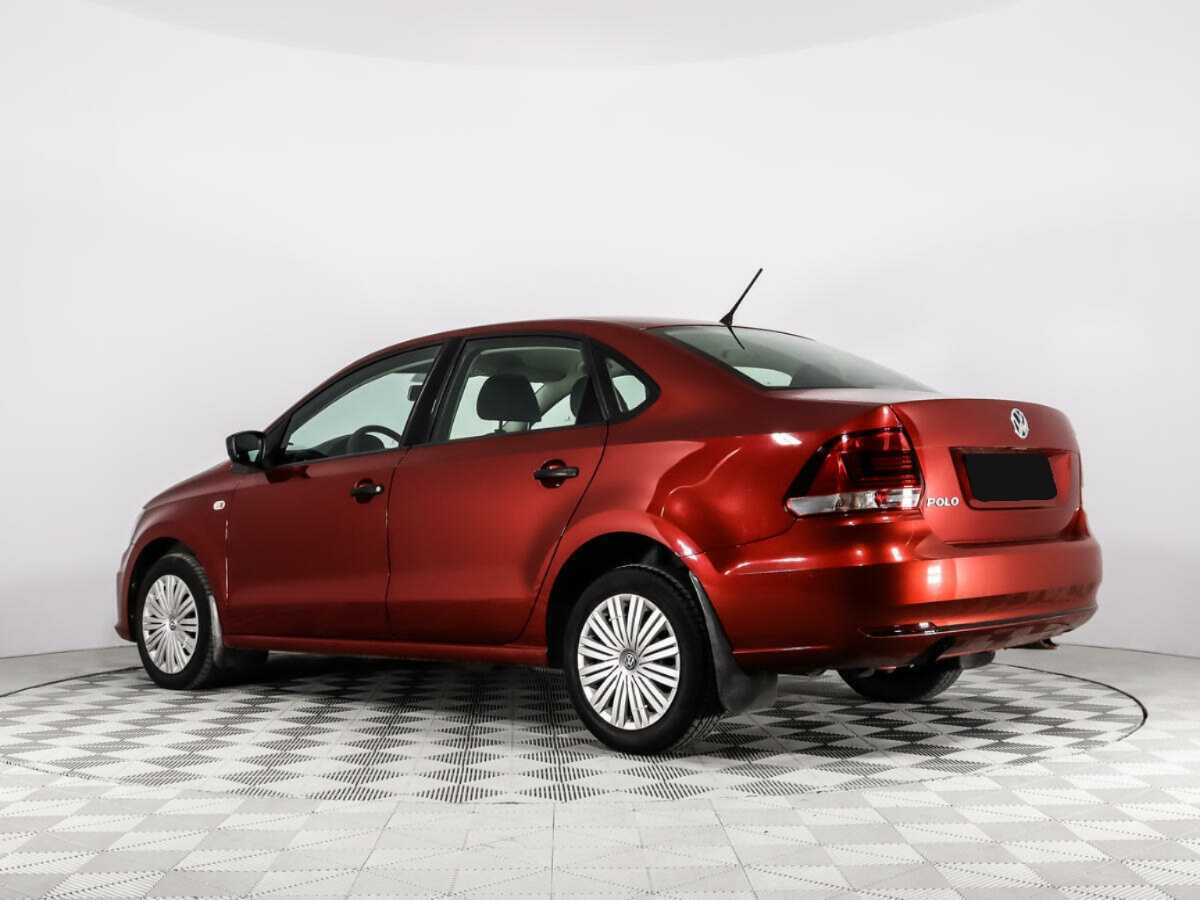 Volkswagen Polo с пробегом — 2016 год. Фото: #6