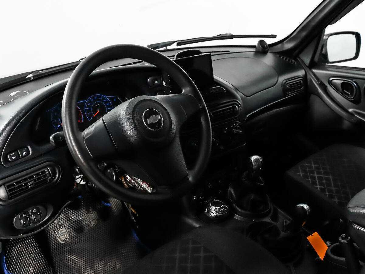 Chevrolet Niva с пробегом — 2016 год. Фото: #7