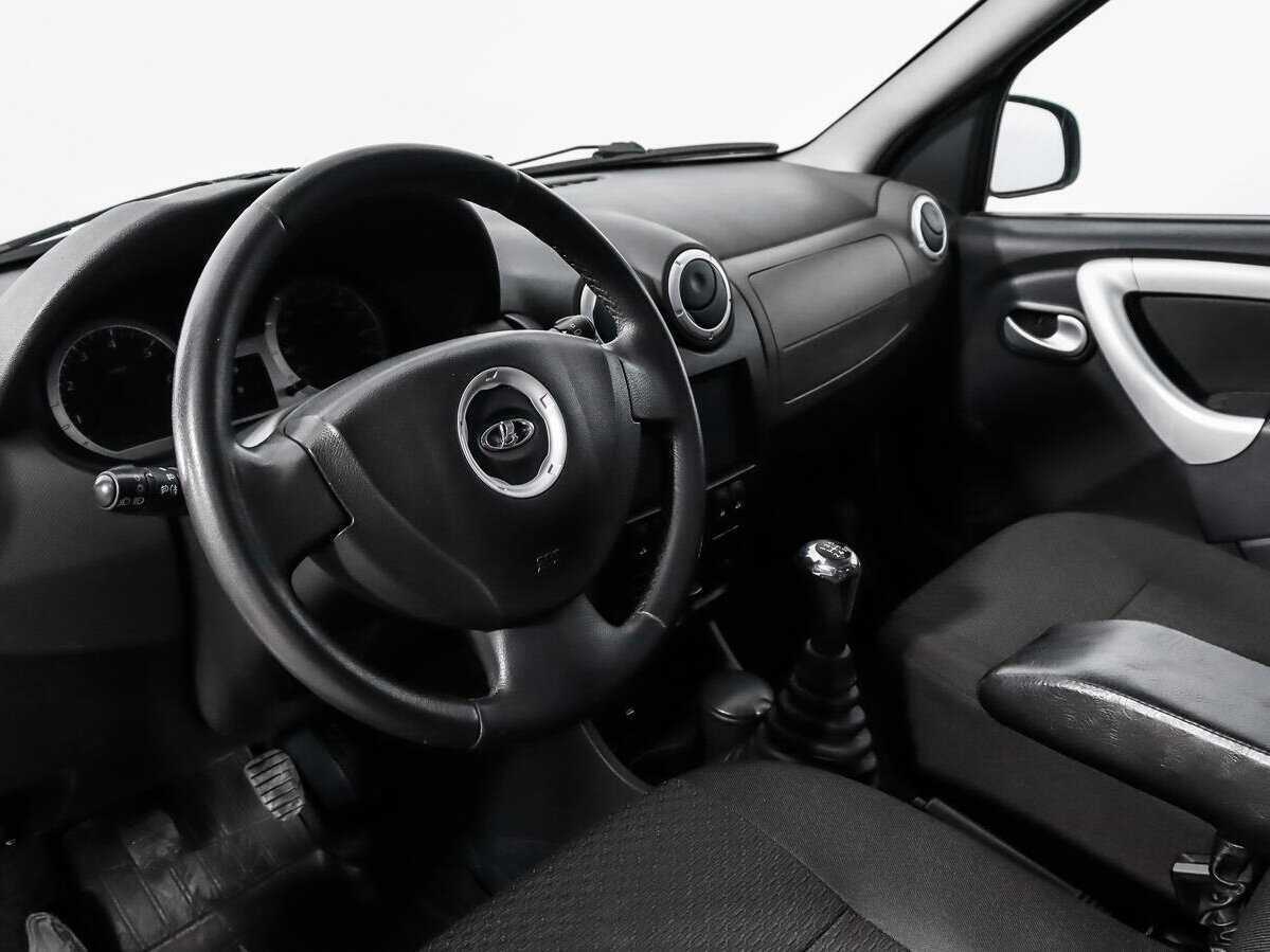 Lada (ВАЗ) Largus с пробегом — 2014 год. Фото: #8