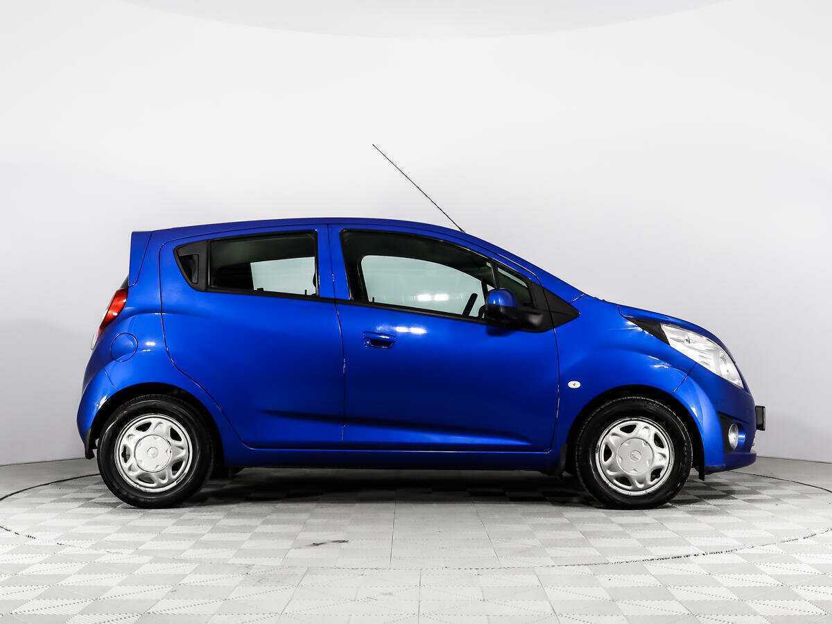 Chevrolet Spark с пробегом — 2013 год. Фото: #3