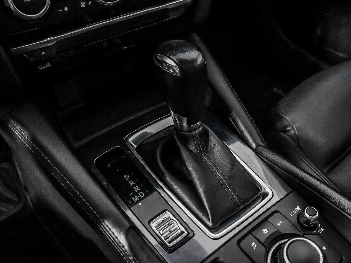 Mazda 6 с пробегом — 2015 год. Фото: #12