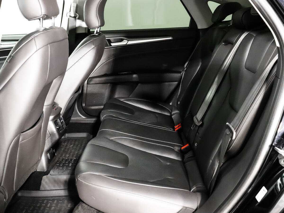 Ford Mondeo с пробегом — 2017 год. Фото: #9