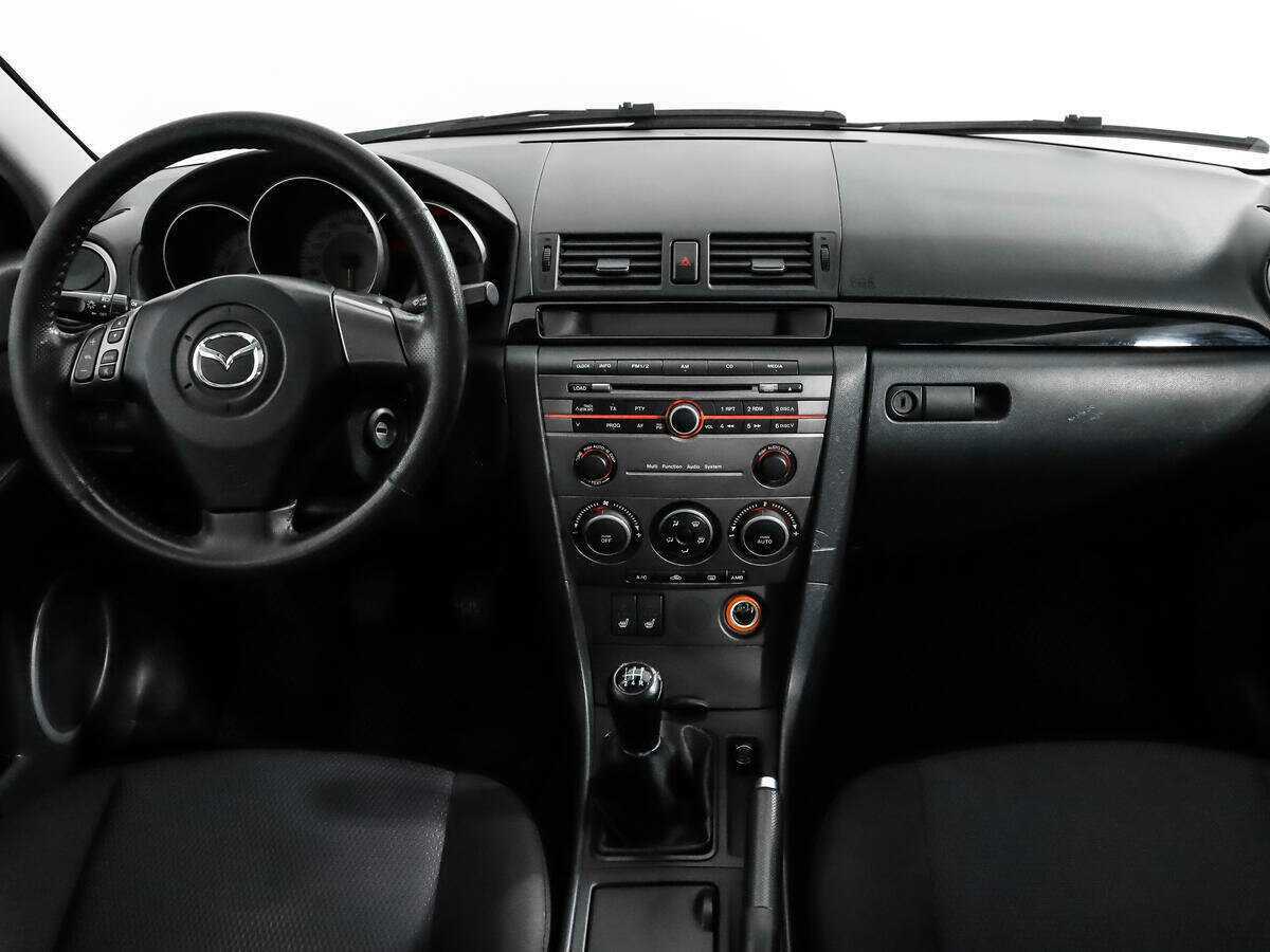 Mazda 3 с пробегом — 2007 год. Фото: #11