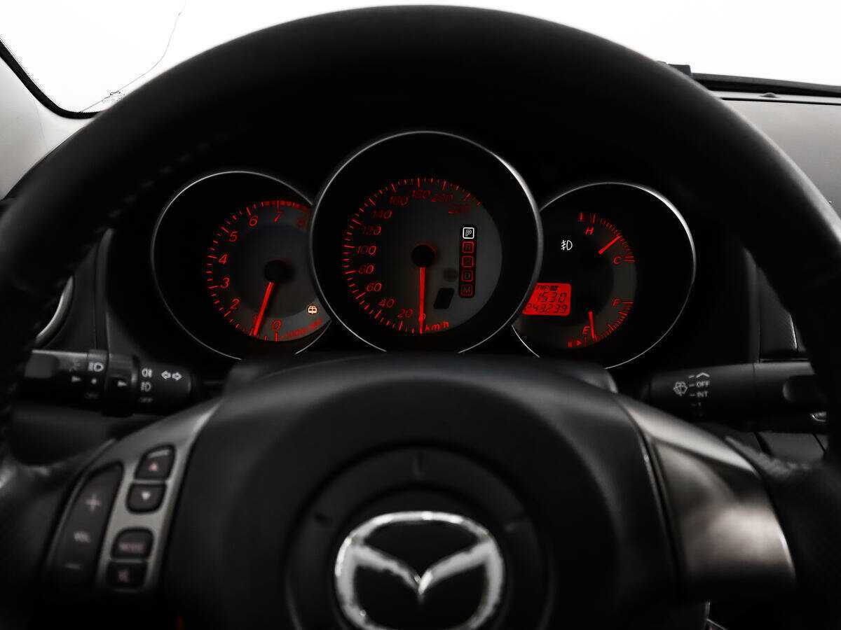 Mazda 3 с пробегом — 2008 год. Фото: #15