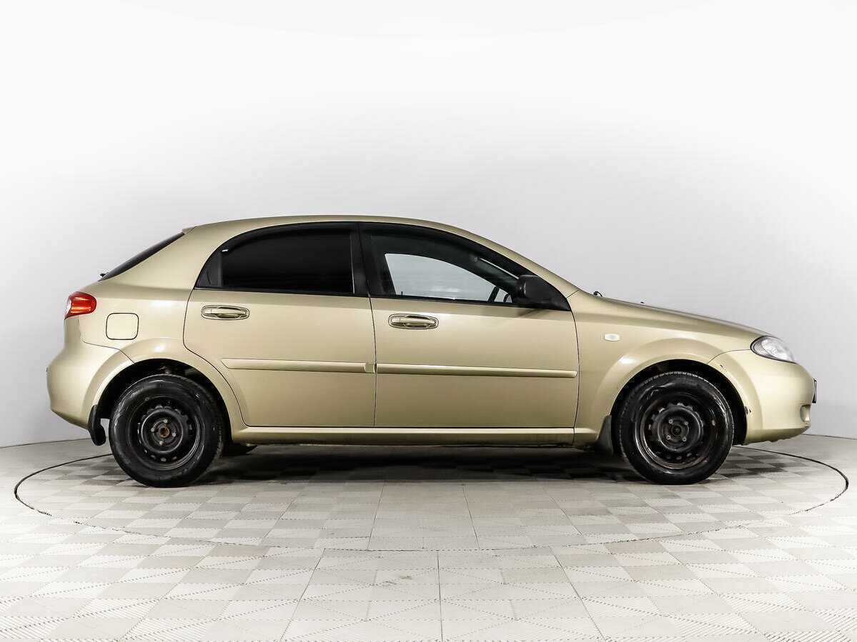 Chevrolet Lacetti с пробегом — 2009 год. Фото: #3