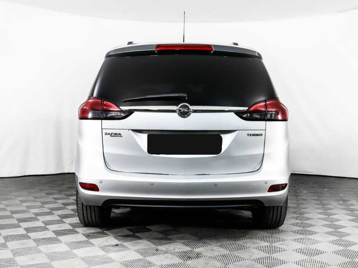 Opel Zafira с пробегом — 2014 год. Фото: #5