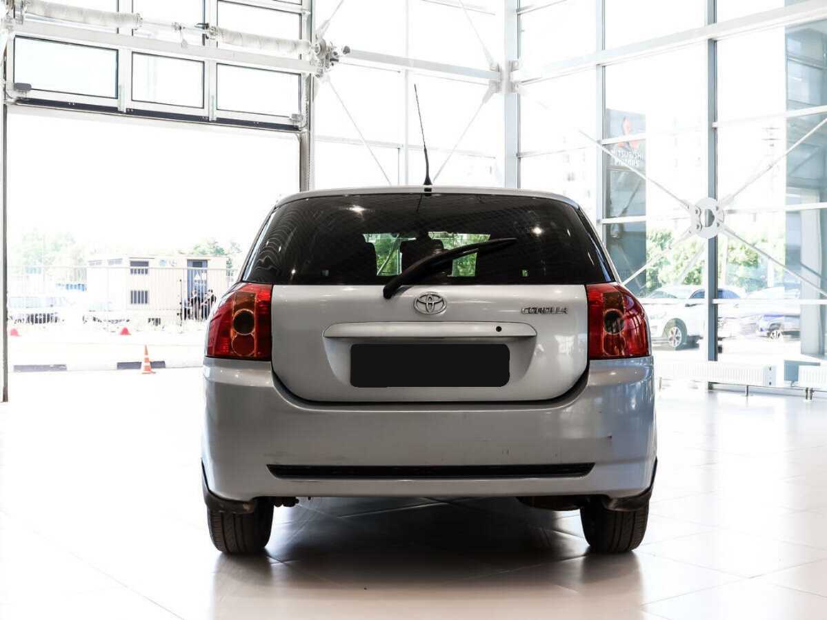 Toyota Corolla с пробегом — 2006 год. Фото: #5