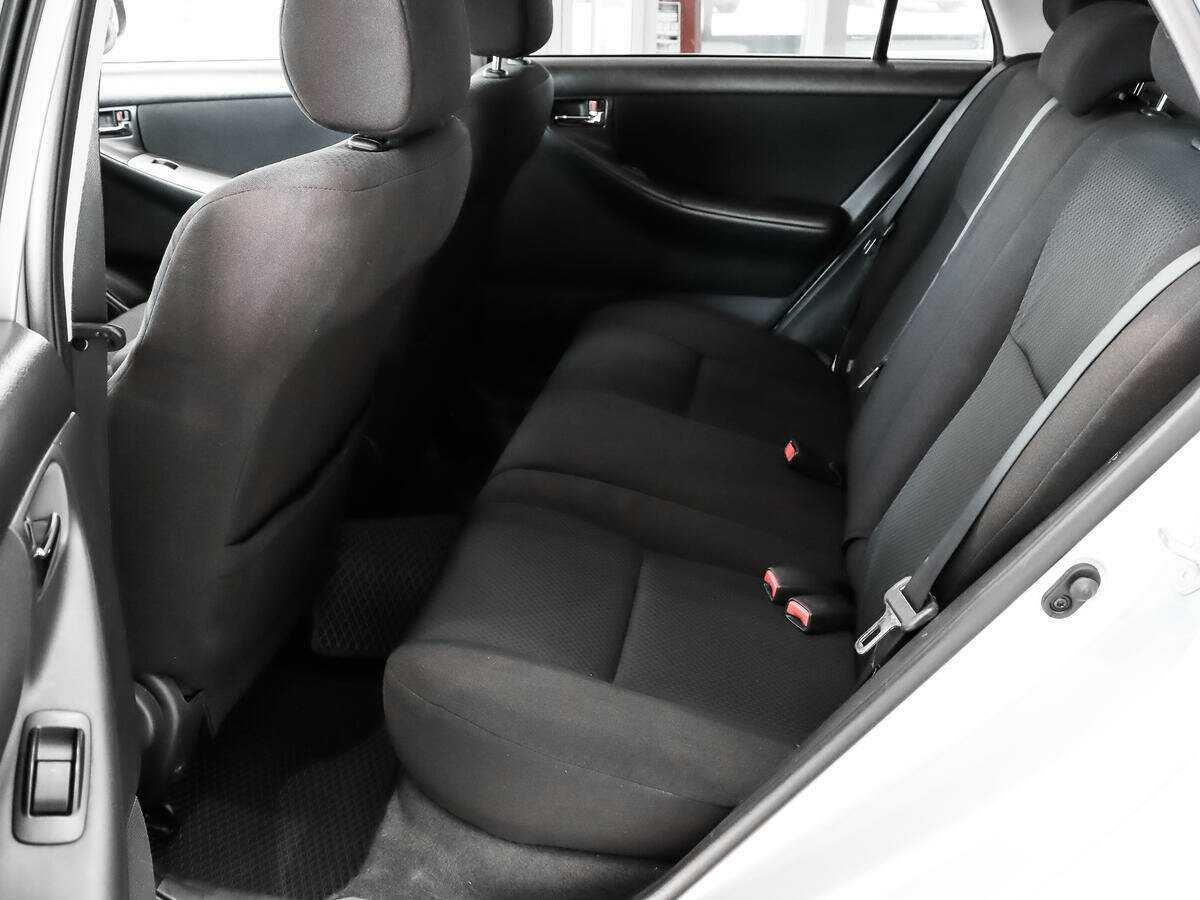 Toyota Corolla с пробегом — 2006 год. Фото: #8