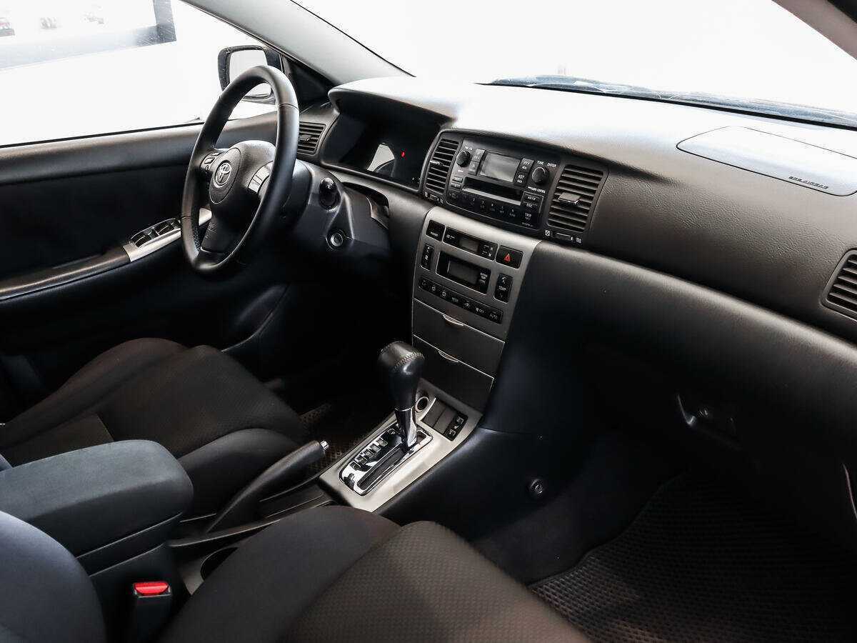 Toyota Corolla с пробегом — 2006 год. Фото: #9
