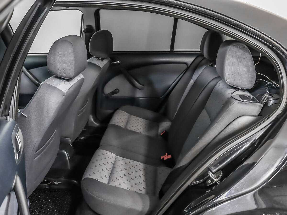 Skoda Octavia с пробегом — 2008 год. Фото: #9