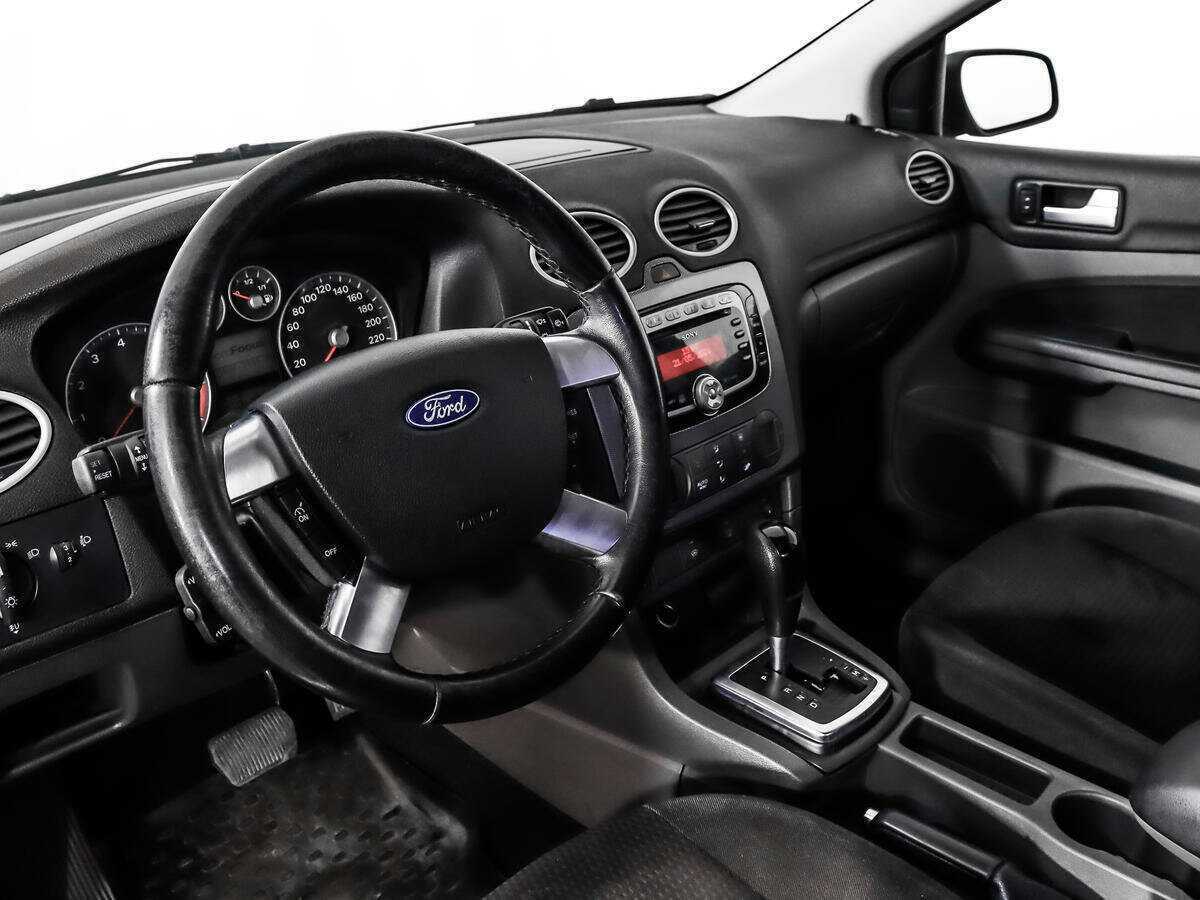 Ford Focus с пробегом — 2006 год. Фото: #8