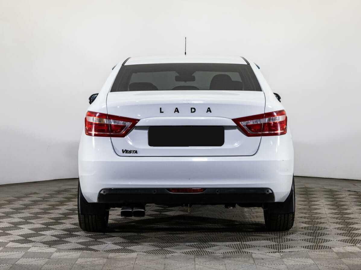 Lada (ВАЗ) Vesta с пробегом — 2017 год. Фото: #5