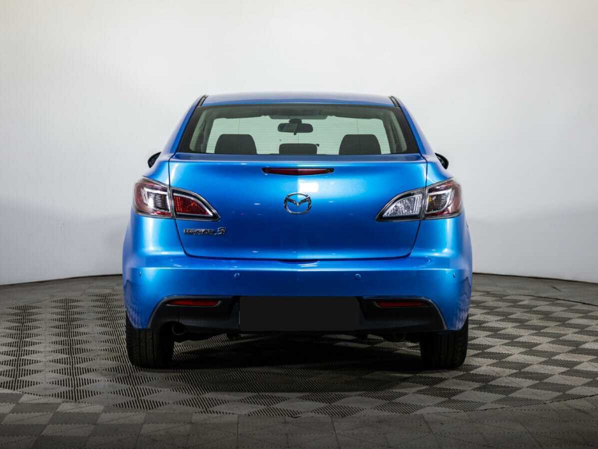 Mazda 3 с пробегом — 2010 год. Фото: #5