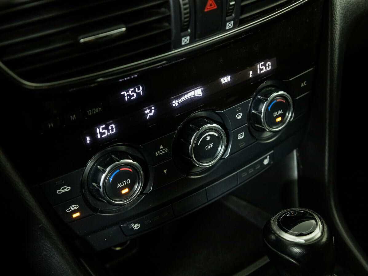 Mazda 6 с пробегом — 2013 год. Фото: #18