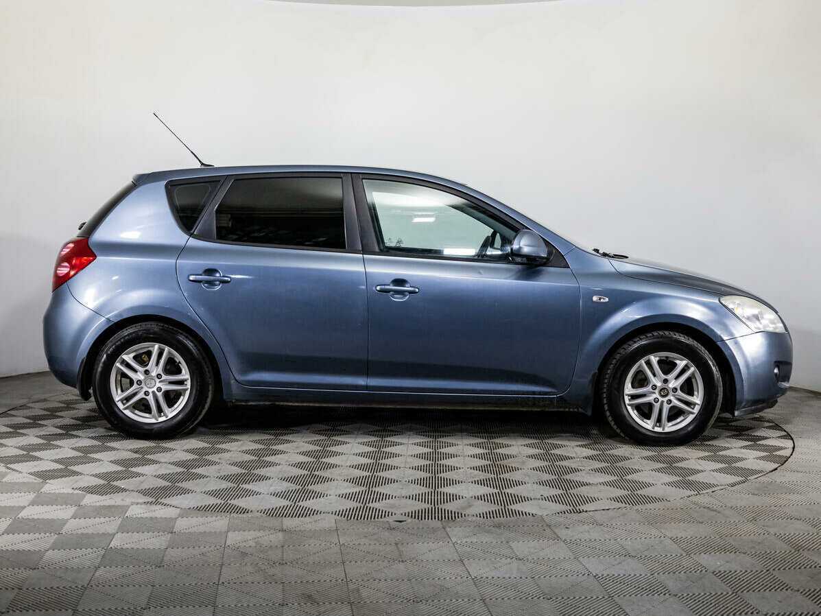 Kia Ceed с пробегом — 2009 год. Фото: #3