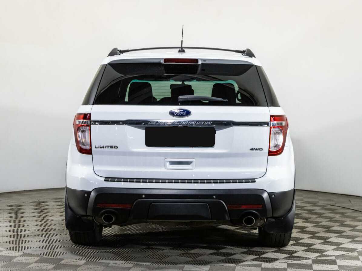 Ford Explorer с пробегом — 2014 год. Фото: #5