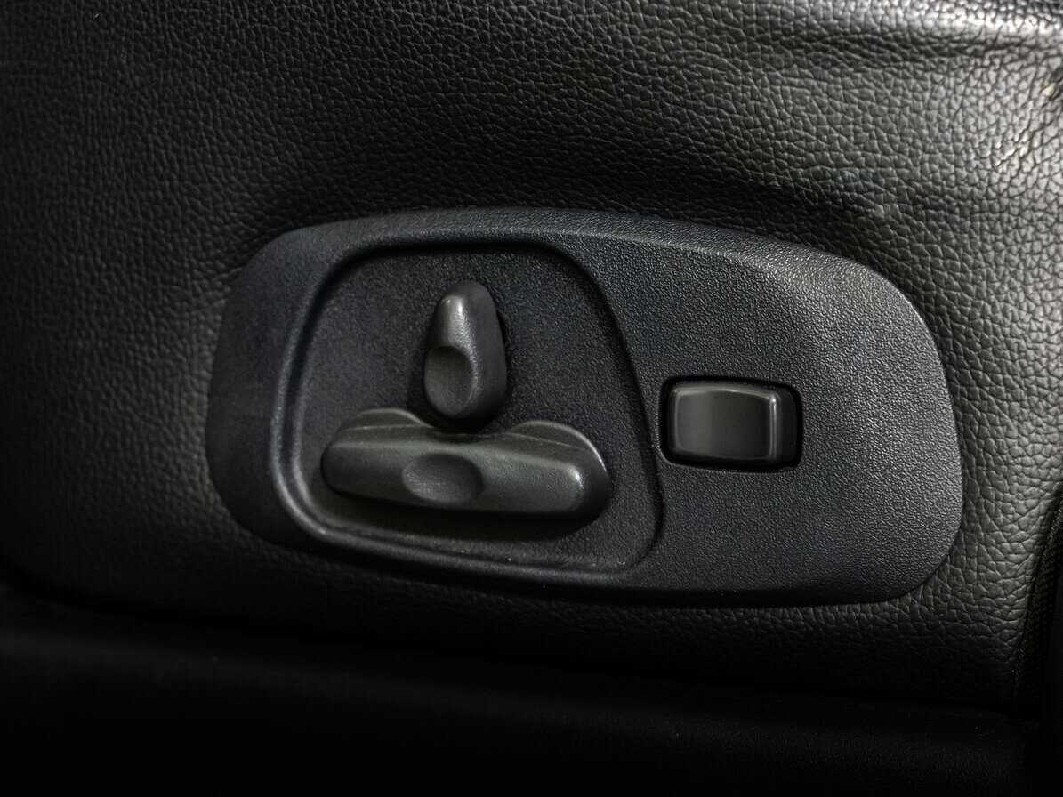 Mitsubishi Pajero с пробегом — 2011 год. Фото: #18