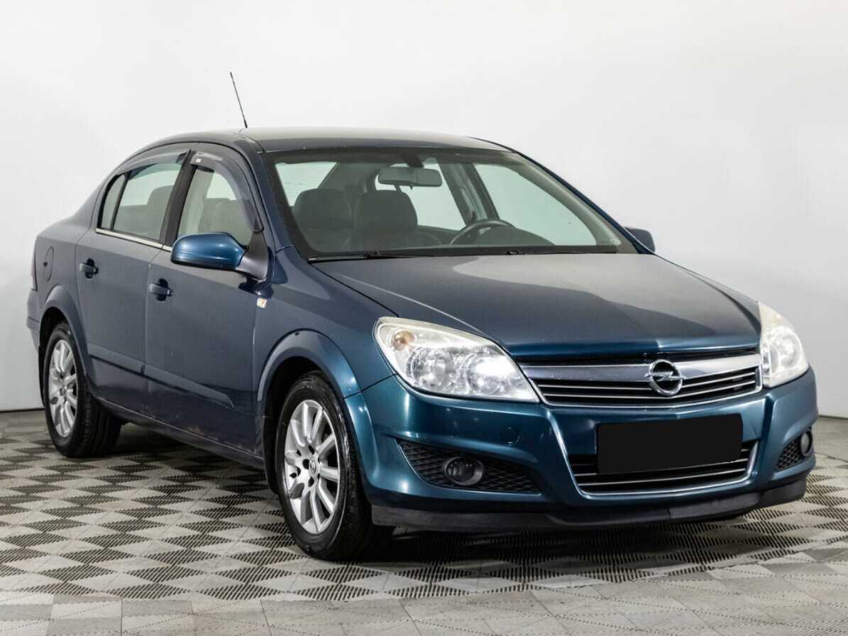 Opel Astra с пробегом — 2008 год. Фото: #2