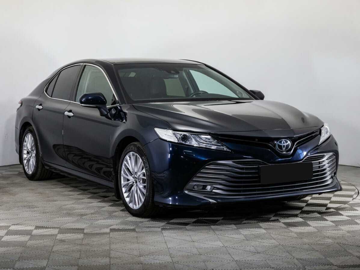 Toyota Camry с пробегом — 2018 год. Фото: #2
