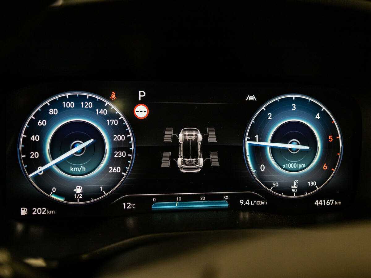 Hyundai Santa Fe с пробегом — 2021 год. Фото: #11