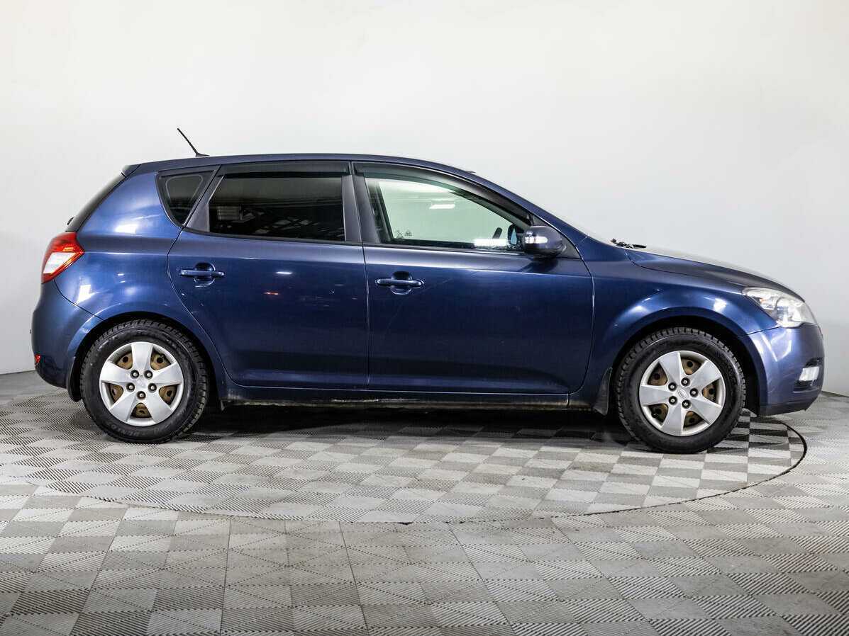 Kia Ceed с пробегом — 2011 год. Фото: #3